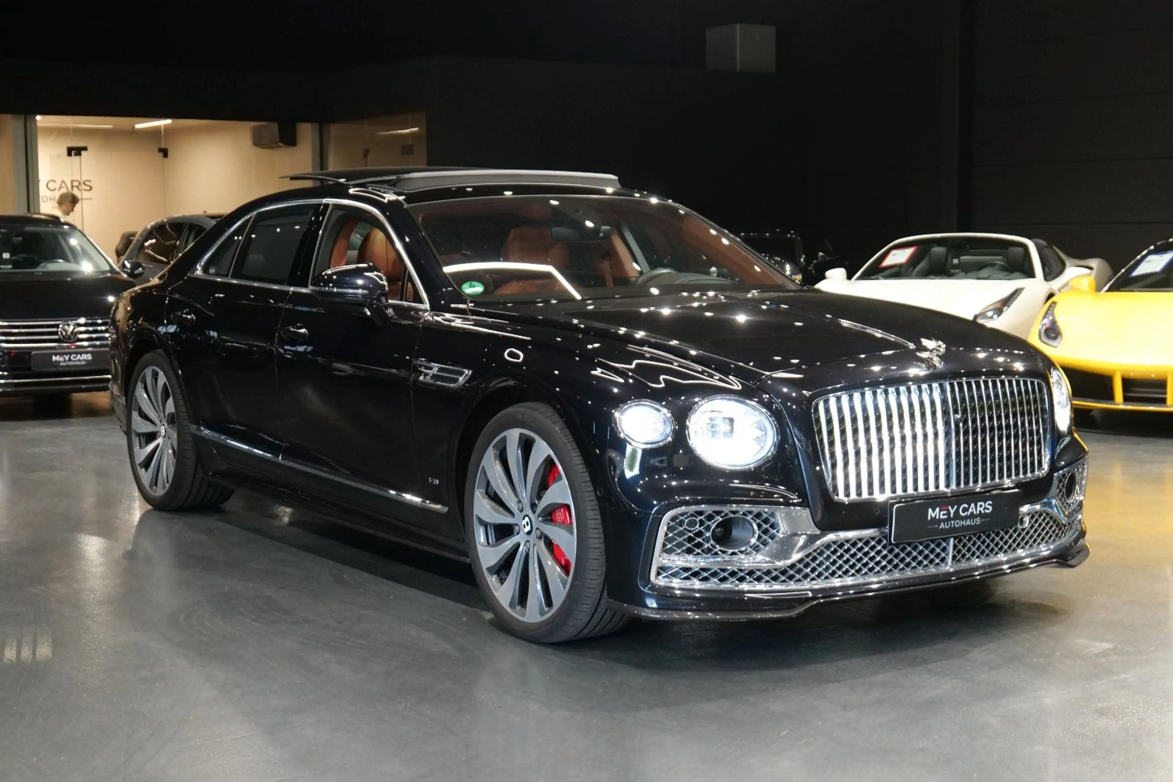 Bentley Flying Spur 4.0 V8 — photo 7
