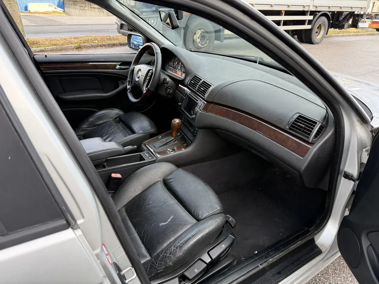BMW 320d Aut., foto 11