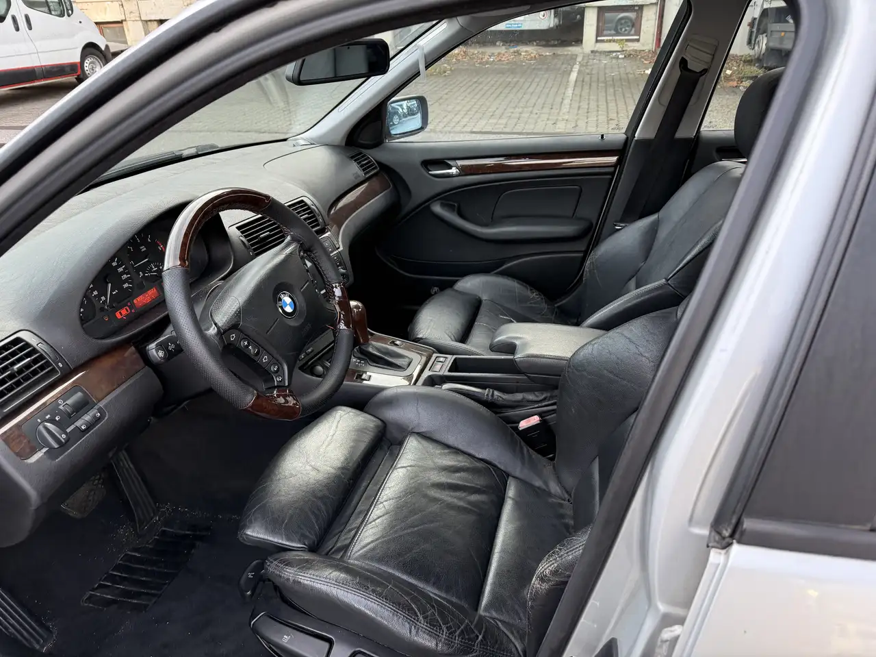 BMW 320d Aut., foto 9
