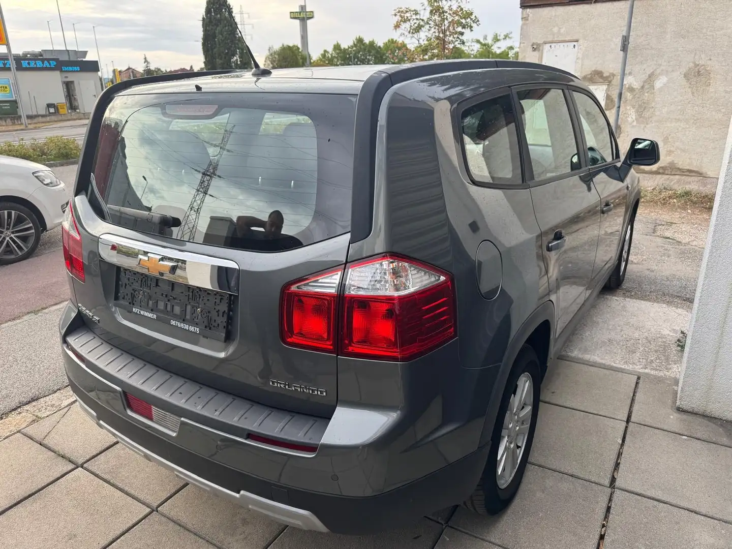 Chevrolet Orlando 1.8 LS / LT+ Grau - 2