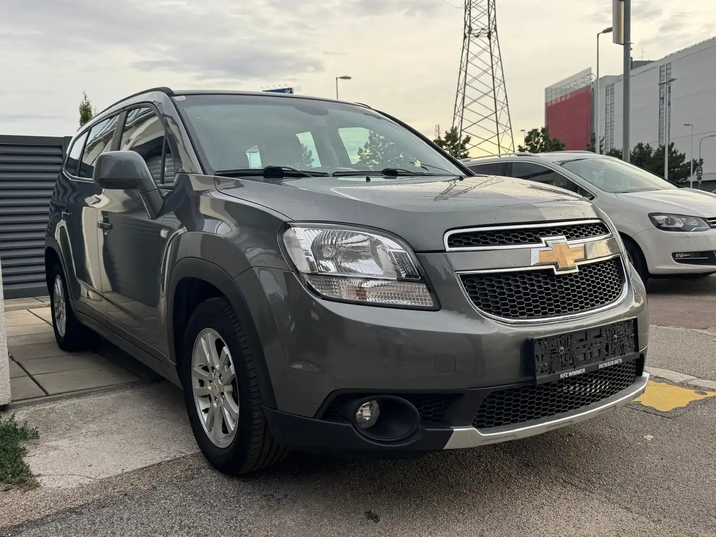 Chevrolet Orlando 1.8 LS / LT+ Grau - 1