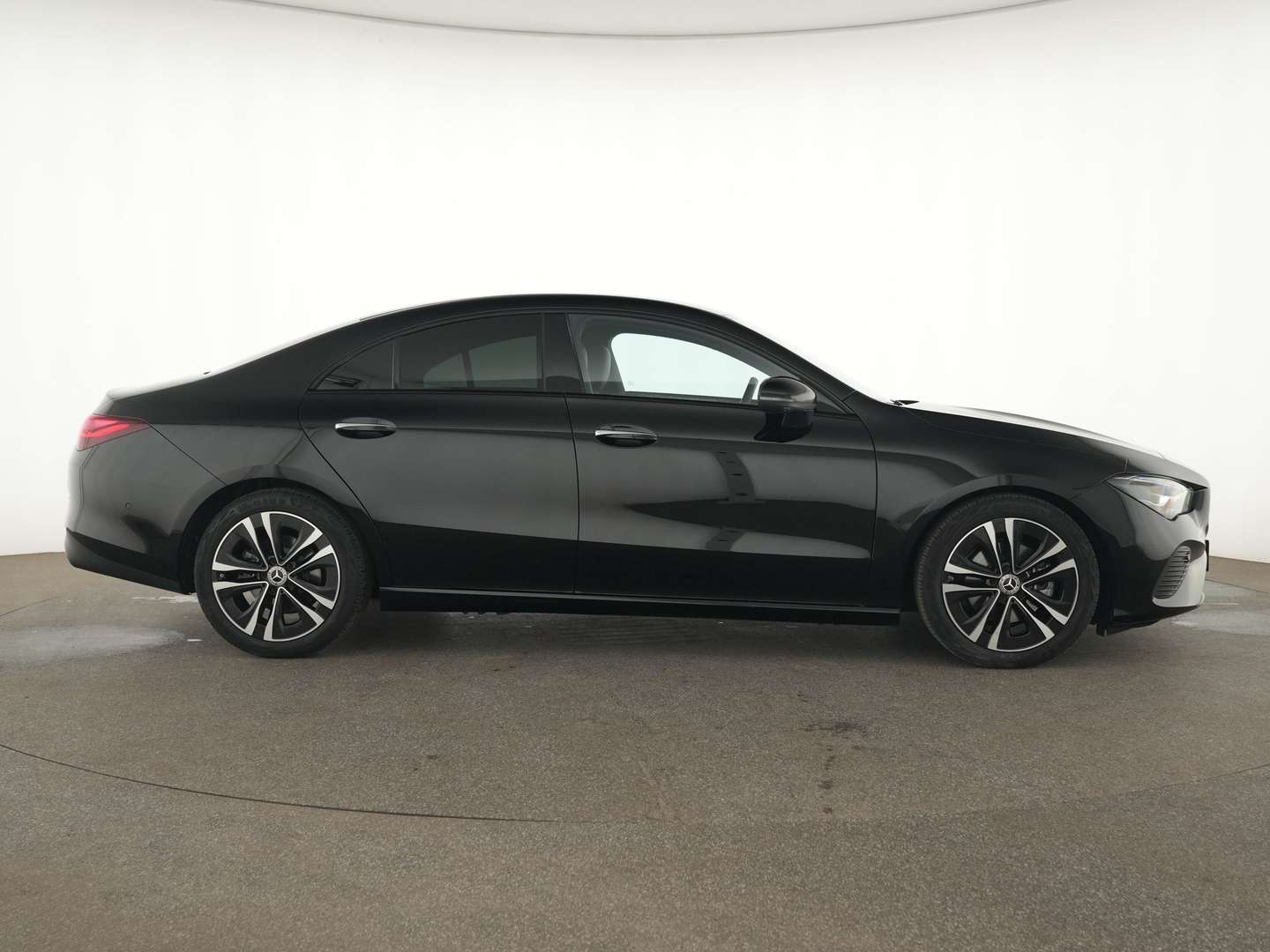 Mercedes CLA 200 Night Edition -  - Joinsteer - #3