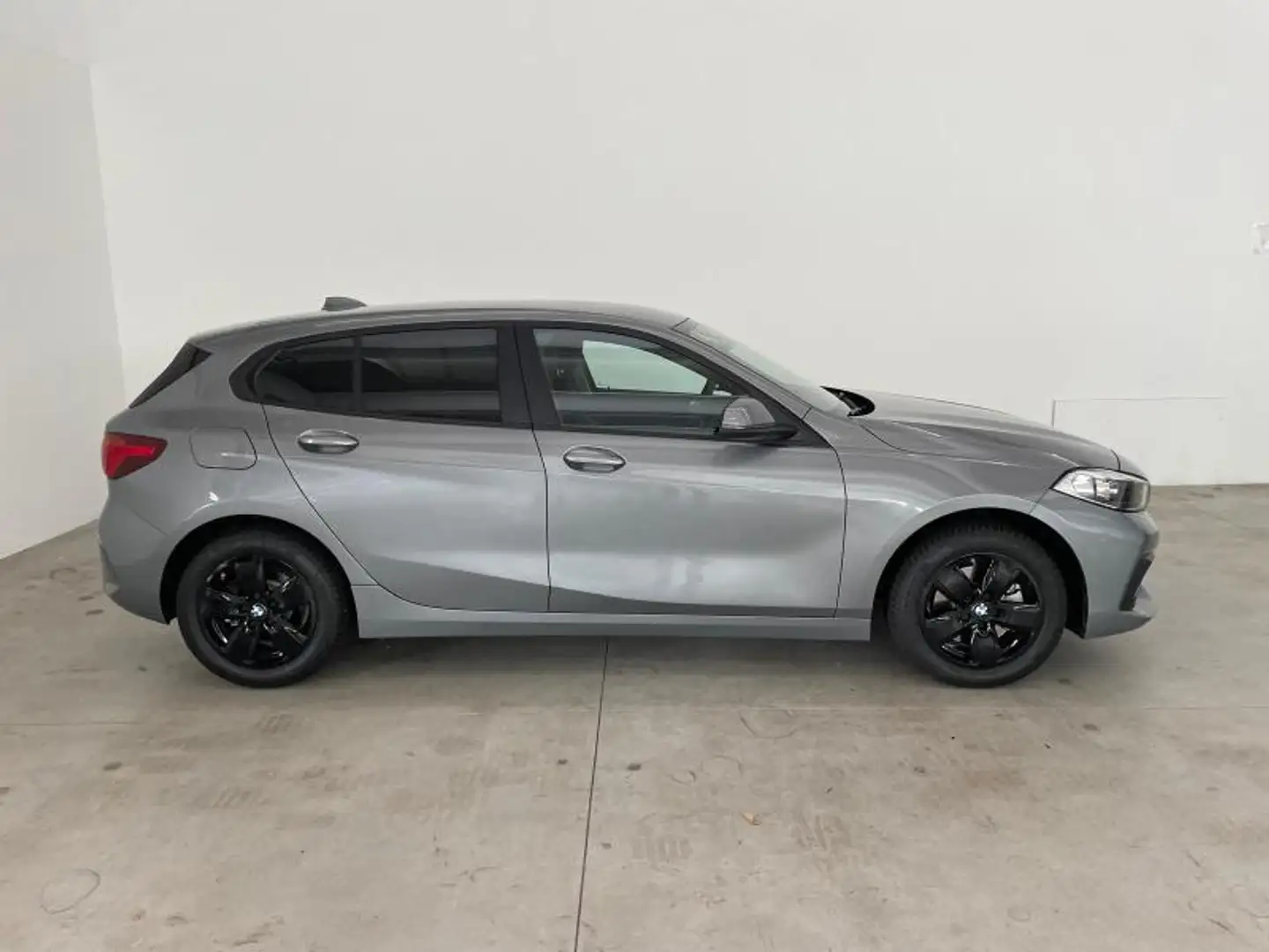 BMW 116 116d Business Advantage auto Gri - 2