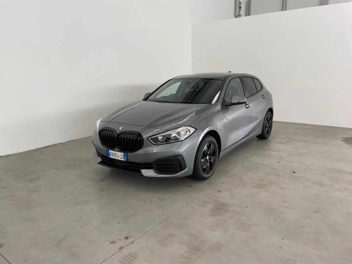 BMW 116 116d Business Advantage auto Gri - 1