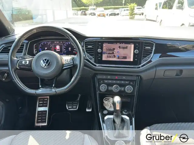 Volkswagen T-Roc view 8