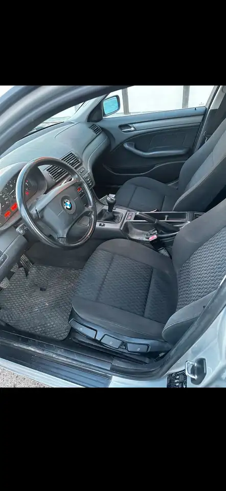 BMW 318i, foto 5