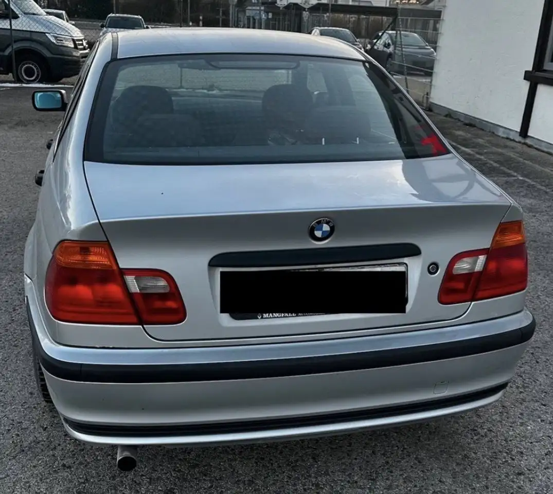 BMW 318i, foto 4