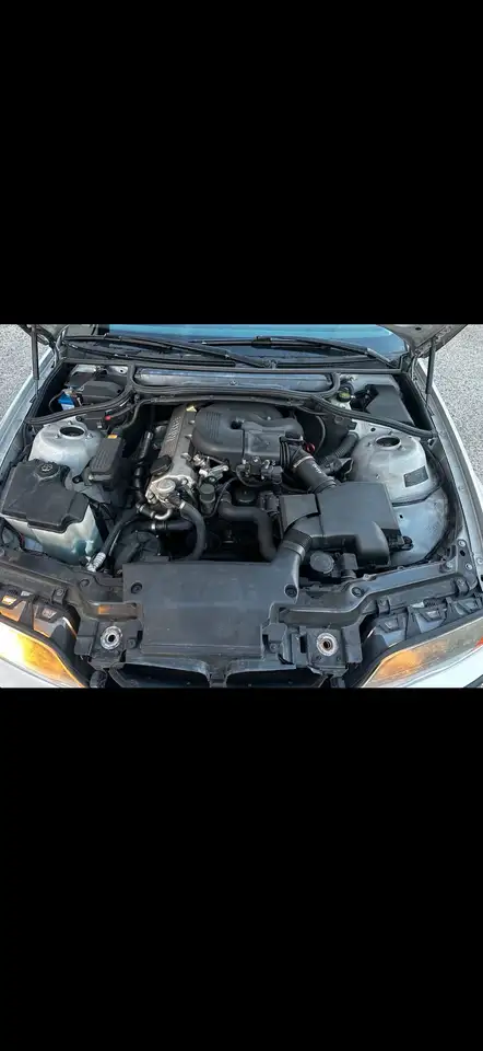 BMW 318i, foto 10