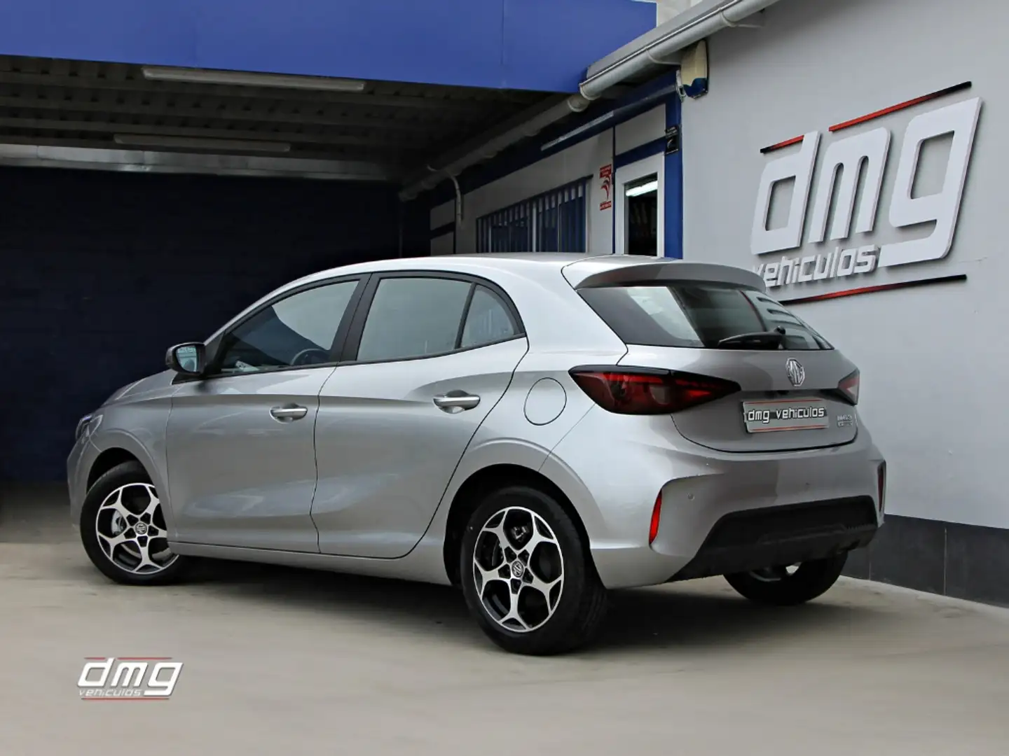 MG MG3 3 1.5 Hybrid+ Comfort 143kW Plateado - 2