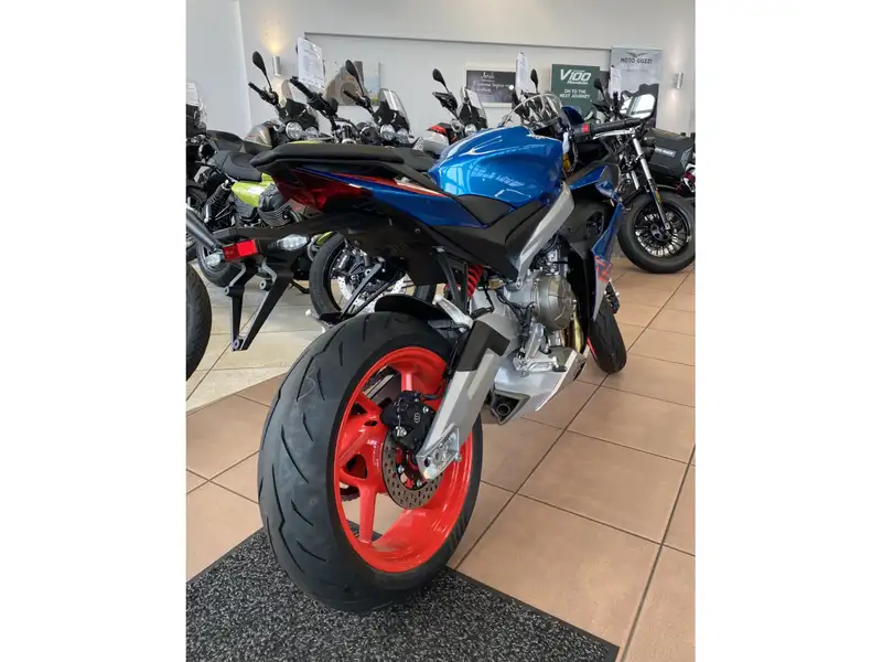 Aprilia RS 660 - foto 4