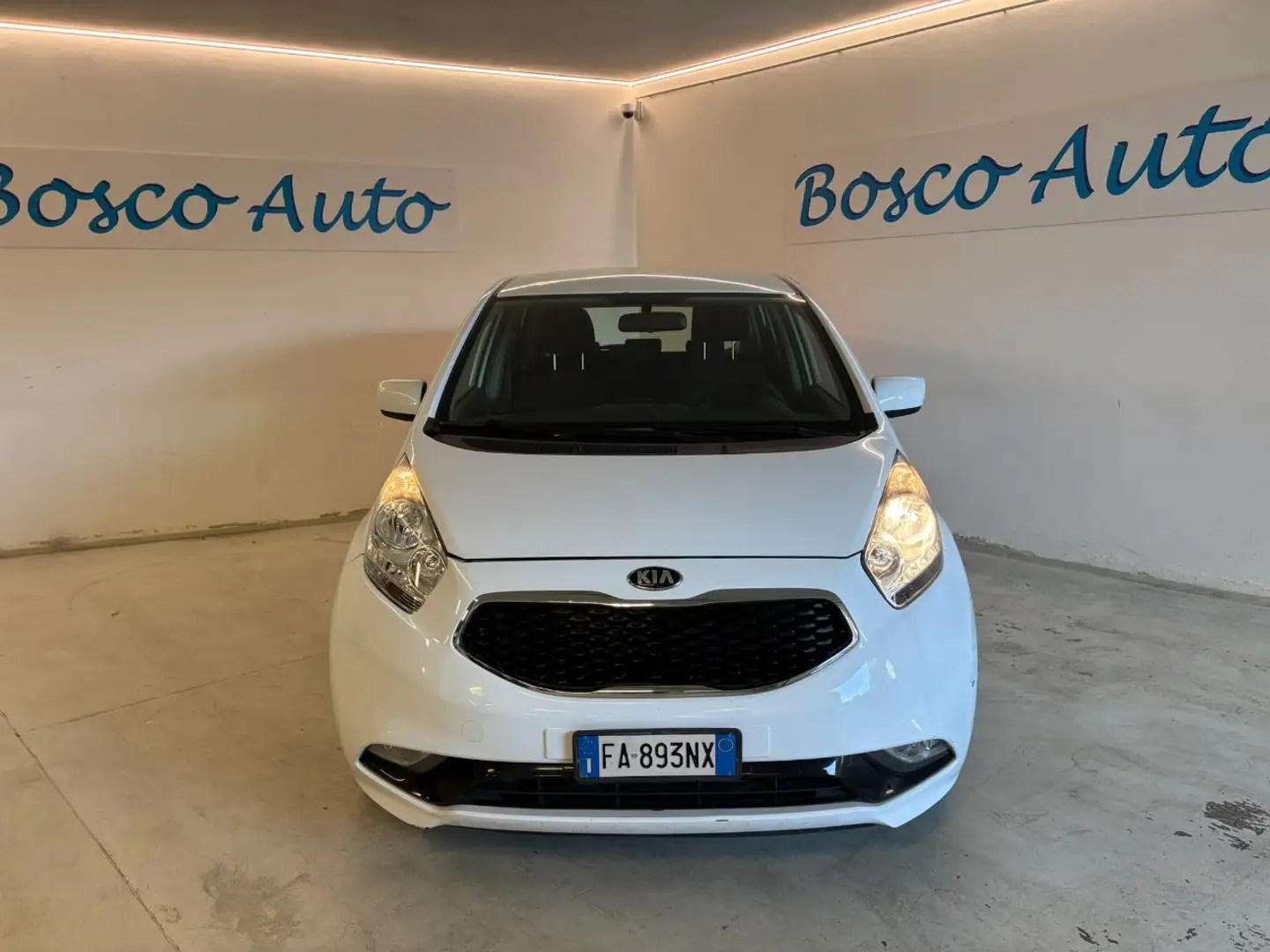 Kia Venga 1.4 cvvt Cool E6 Weiß - 1