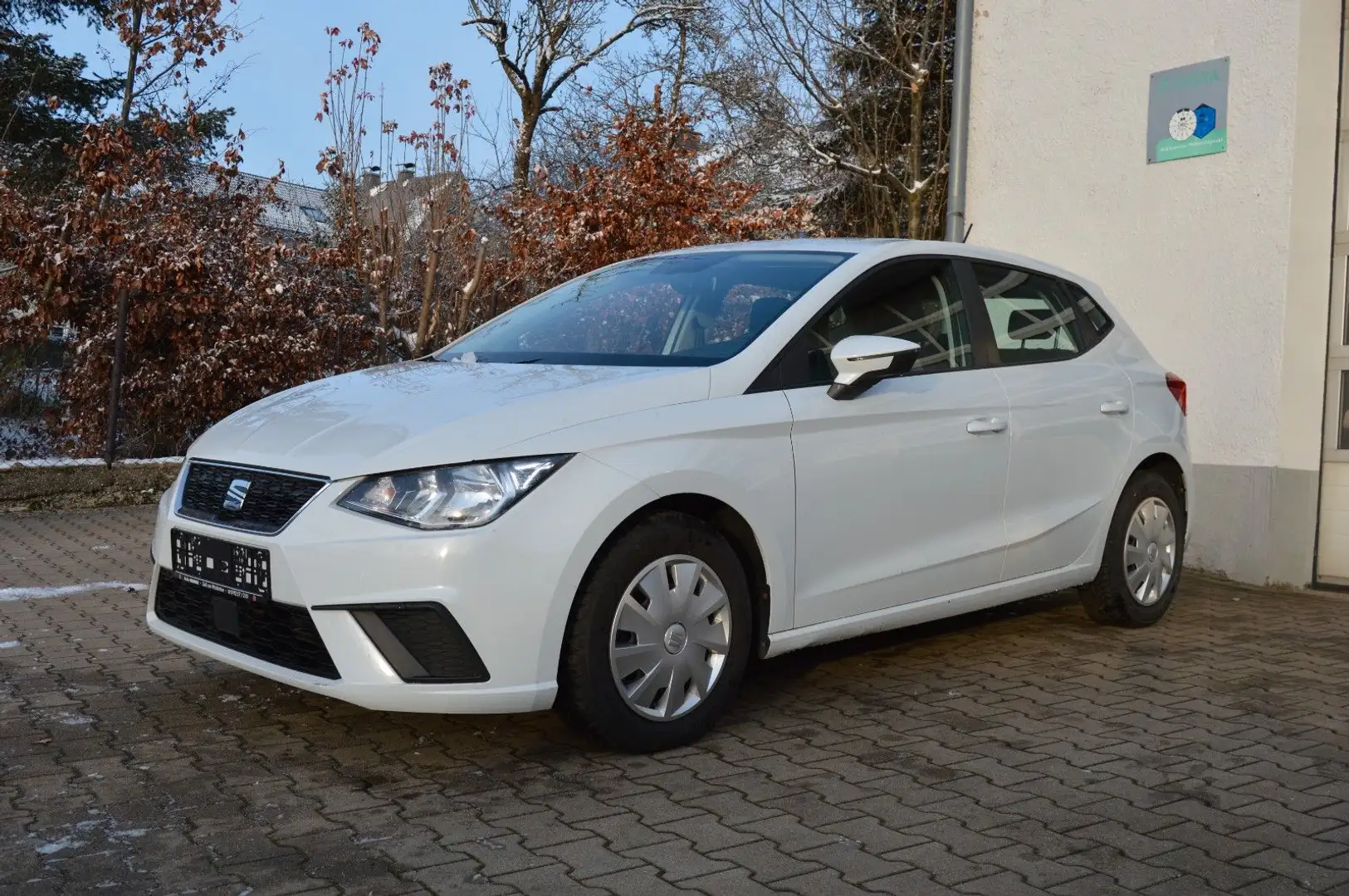 SEAT Ibiza Style/SHZ/PDC hinten/Klima Weiß - 2