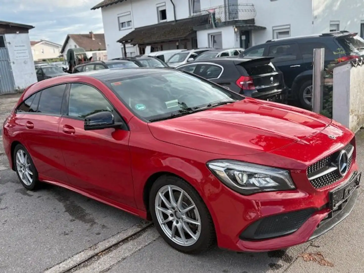 Mercedes-Benz CLA 220 CLA 220 CDI / d (117.903) Rouge - 2