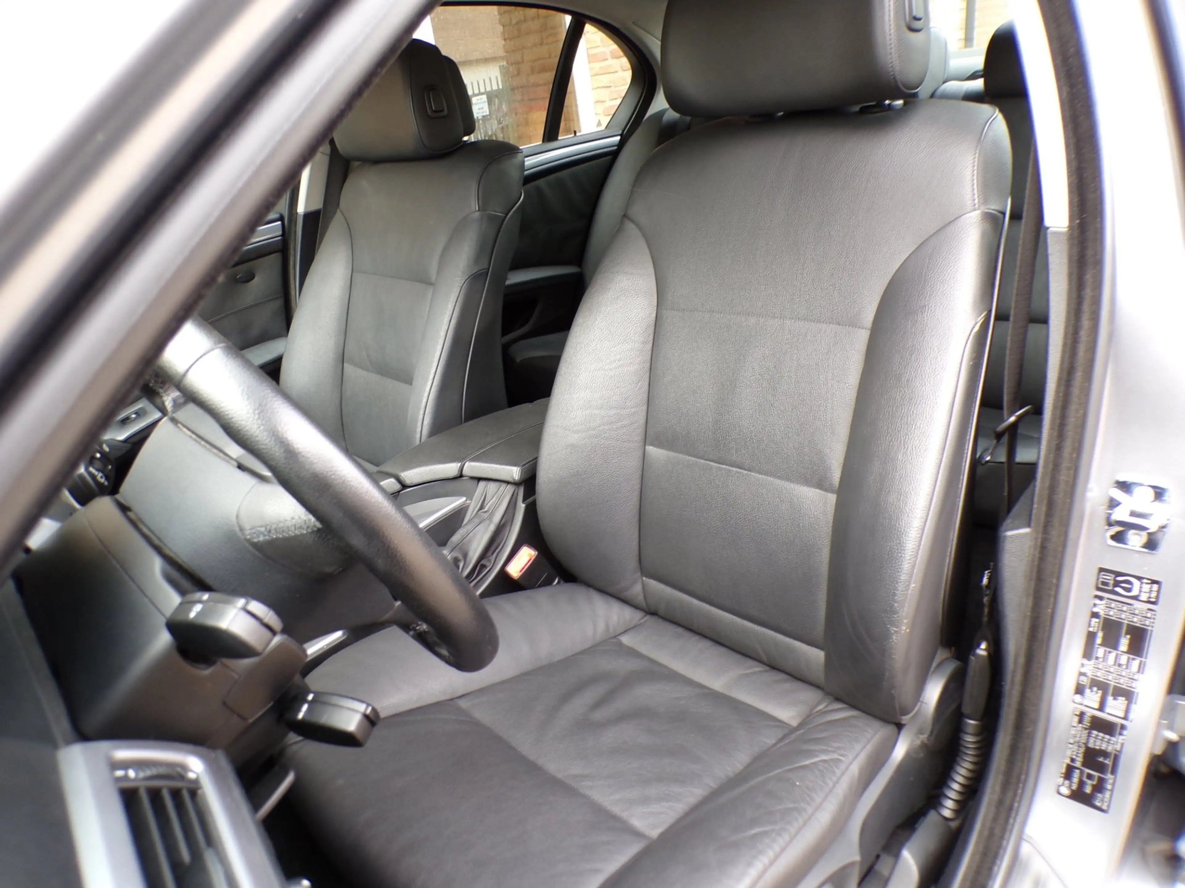 BMW 525 5-serie 525i Business Line Automaat / Leder / Navi — photo 12