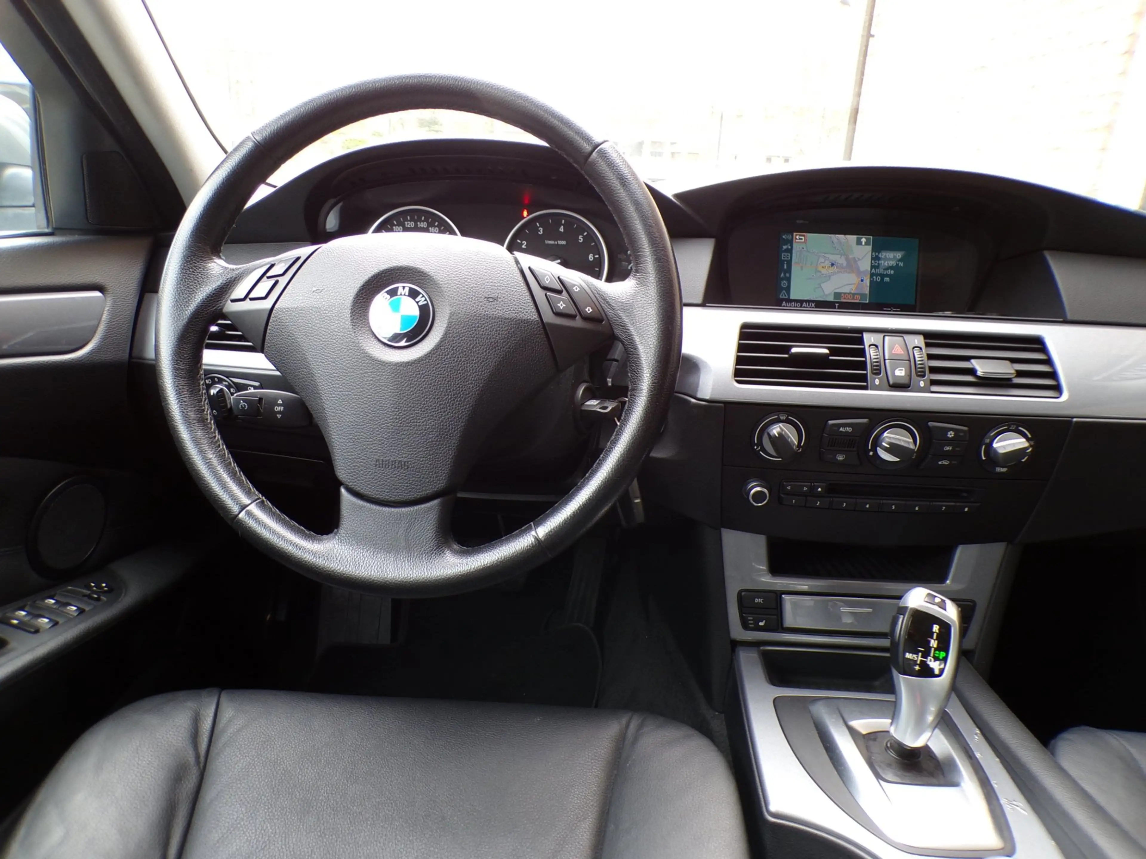 BMW 525 5-serie 525i Business Line Automaat / Leder / Navi — photo 5