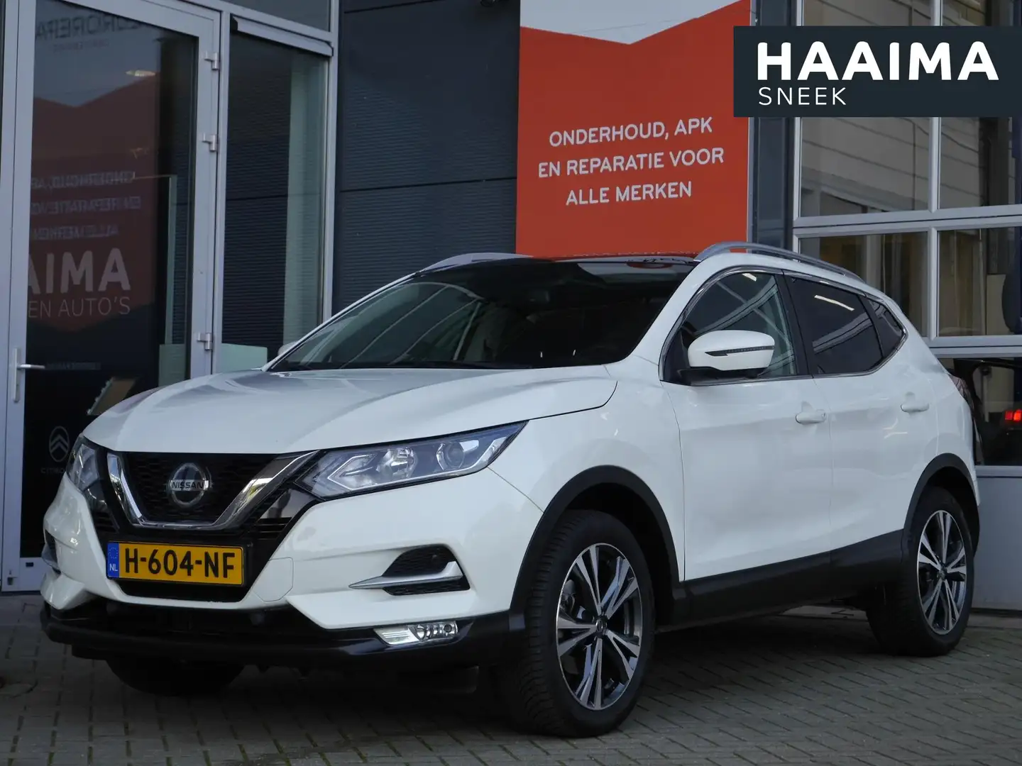 Nissan Qashqai 1.2 N-Connecta | Panoramadak | Trekhaak | Parkeers Blanc - 1