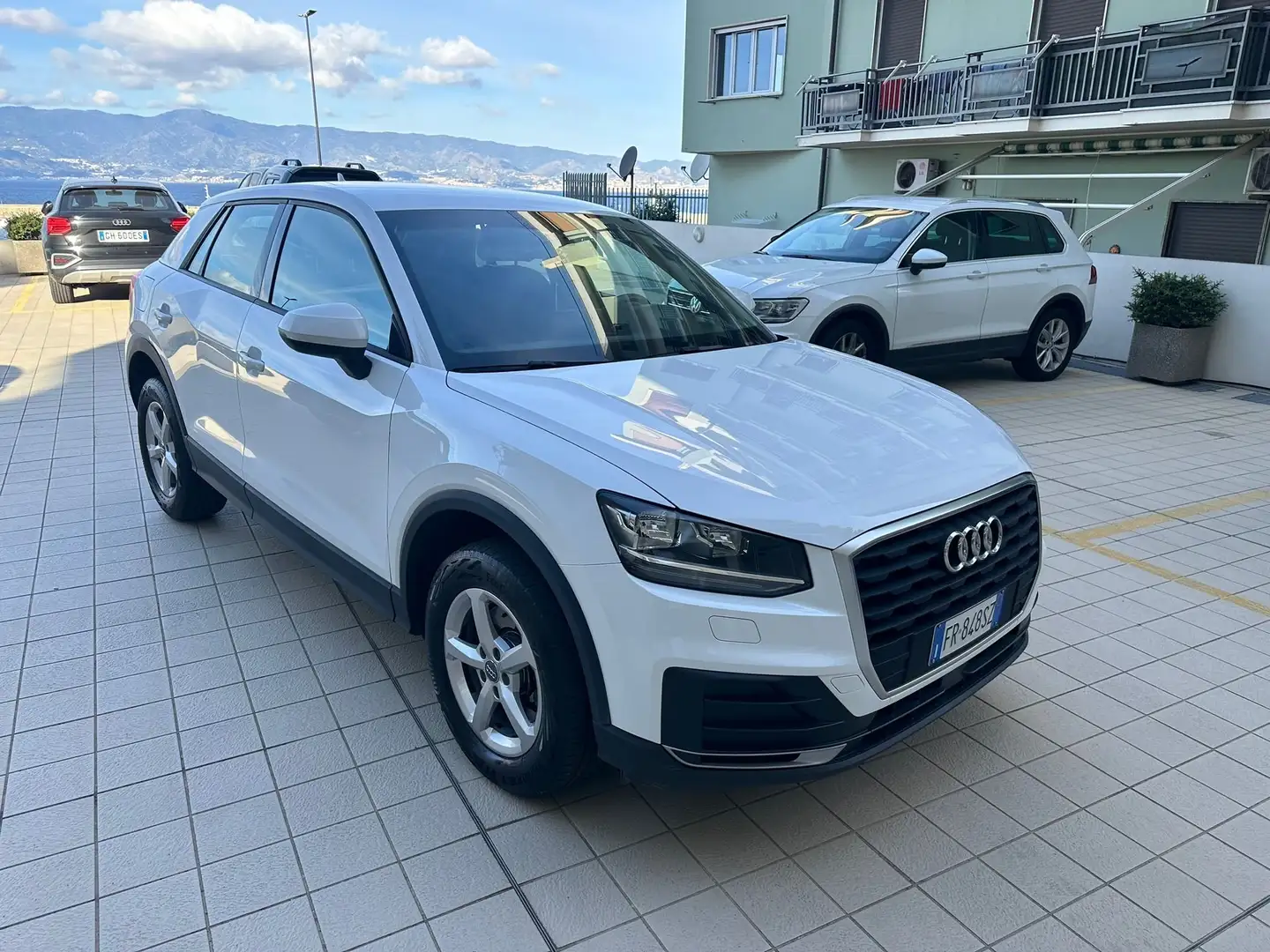 Audi Q2 1.6 tdi Business s-tronic Blanco - 2