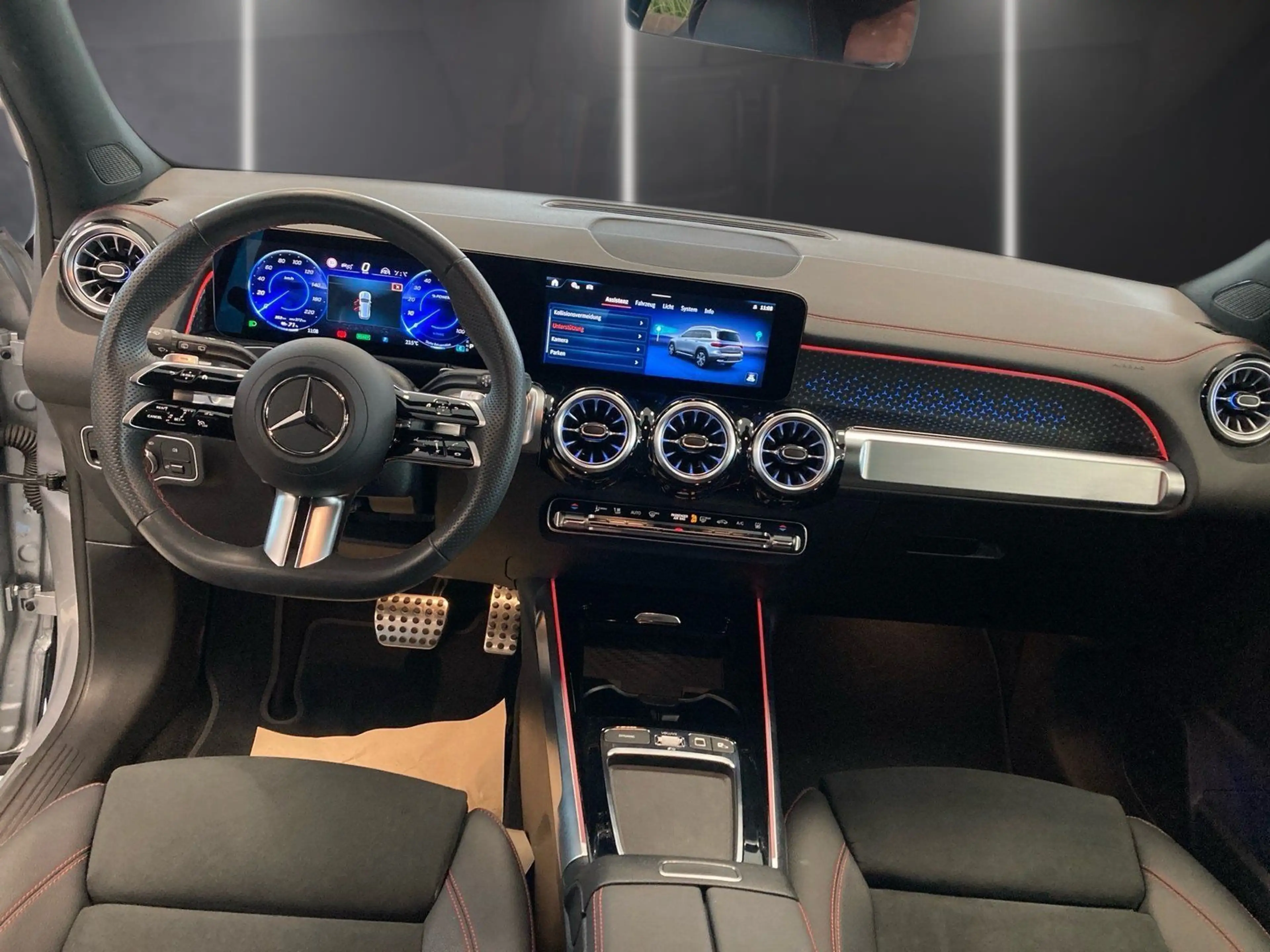 Mercedes-Benz EQB 250 AMG*Distronic*360°*Memory*7-Sitzer*Totw — photo 10