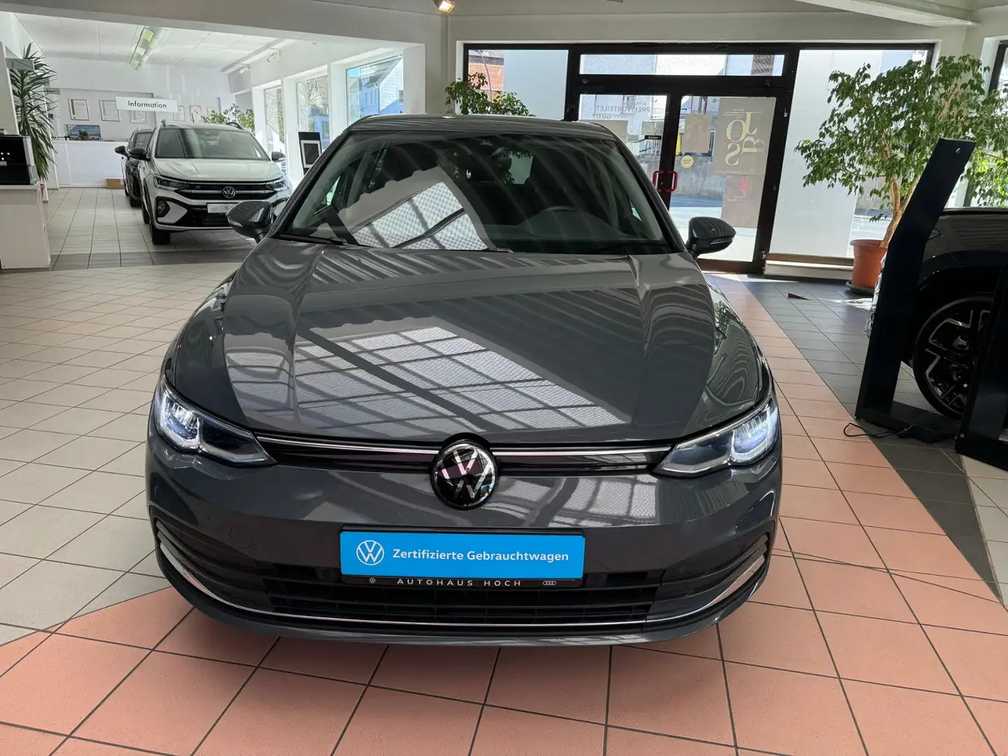 Volkswagen Golf VIII 1.5 TSI Move+ACC+LED Navi+Lane Assist Gris - 2