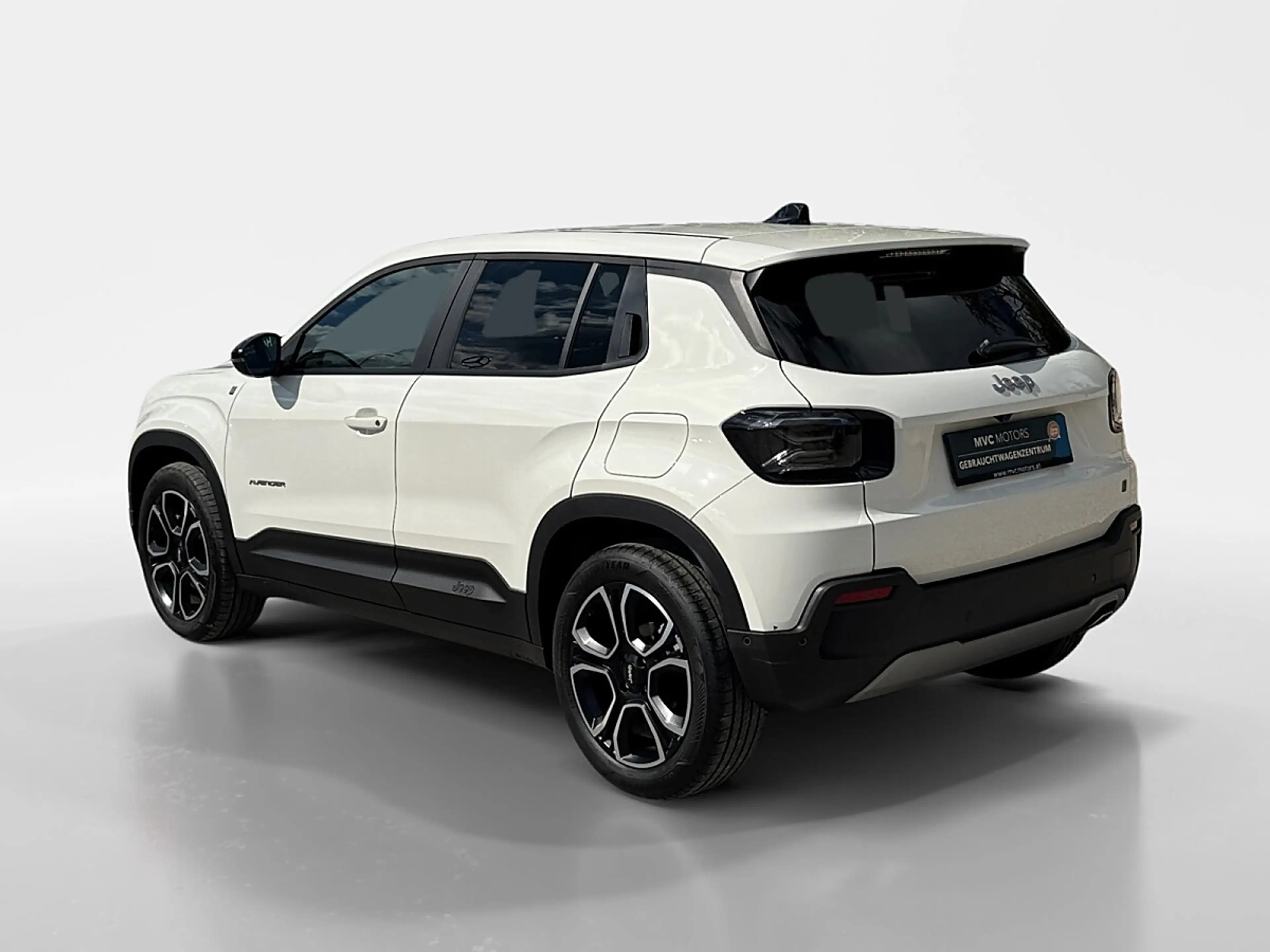 Jeep Avenger 1.2 e-Hybrid Summit e-DCT6 — photo 3