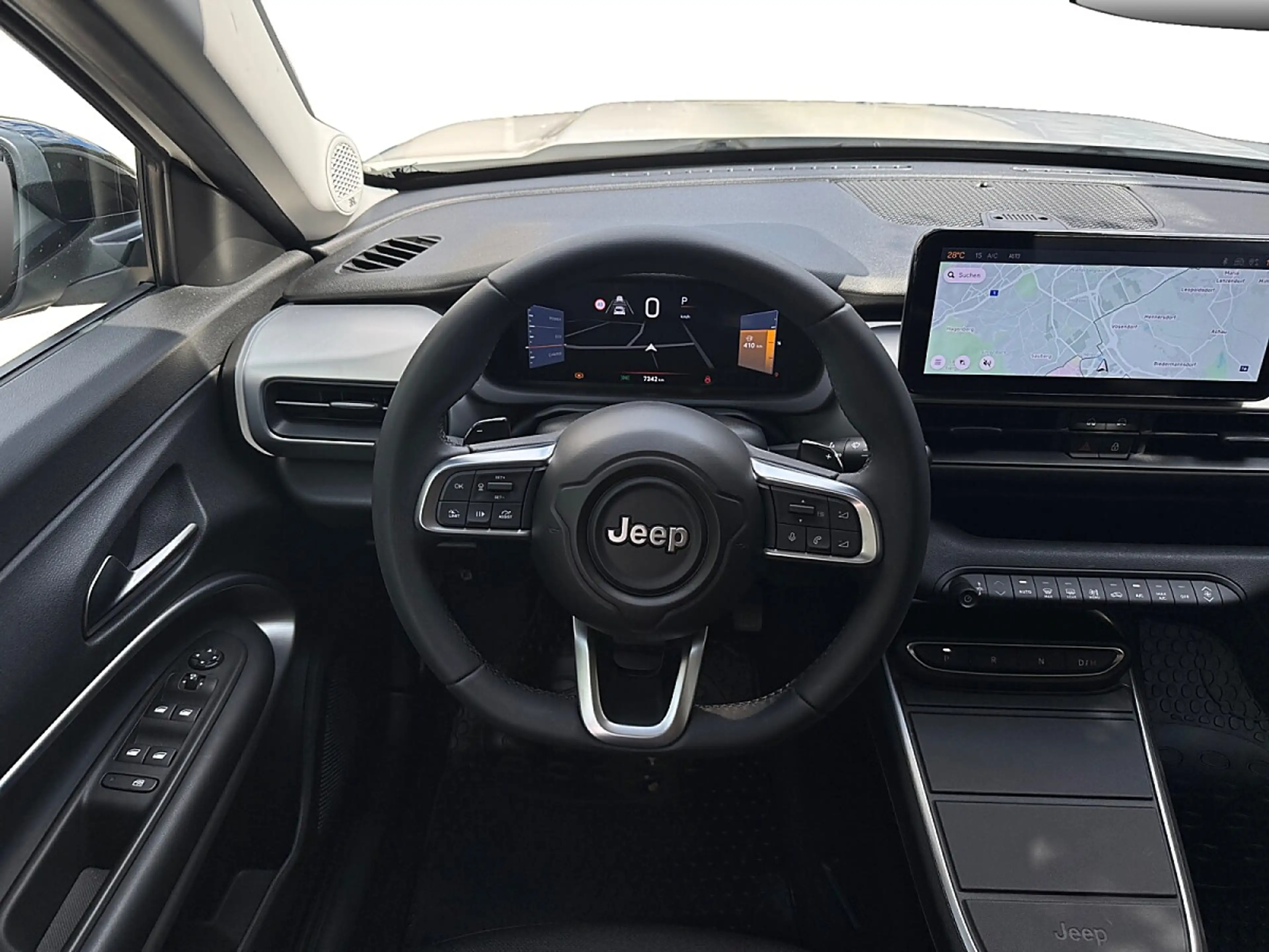 Jeep Avenger 1.2 e-Hybrid Summit e-DCT6 — photo 12