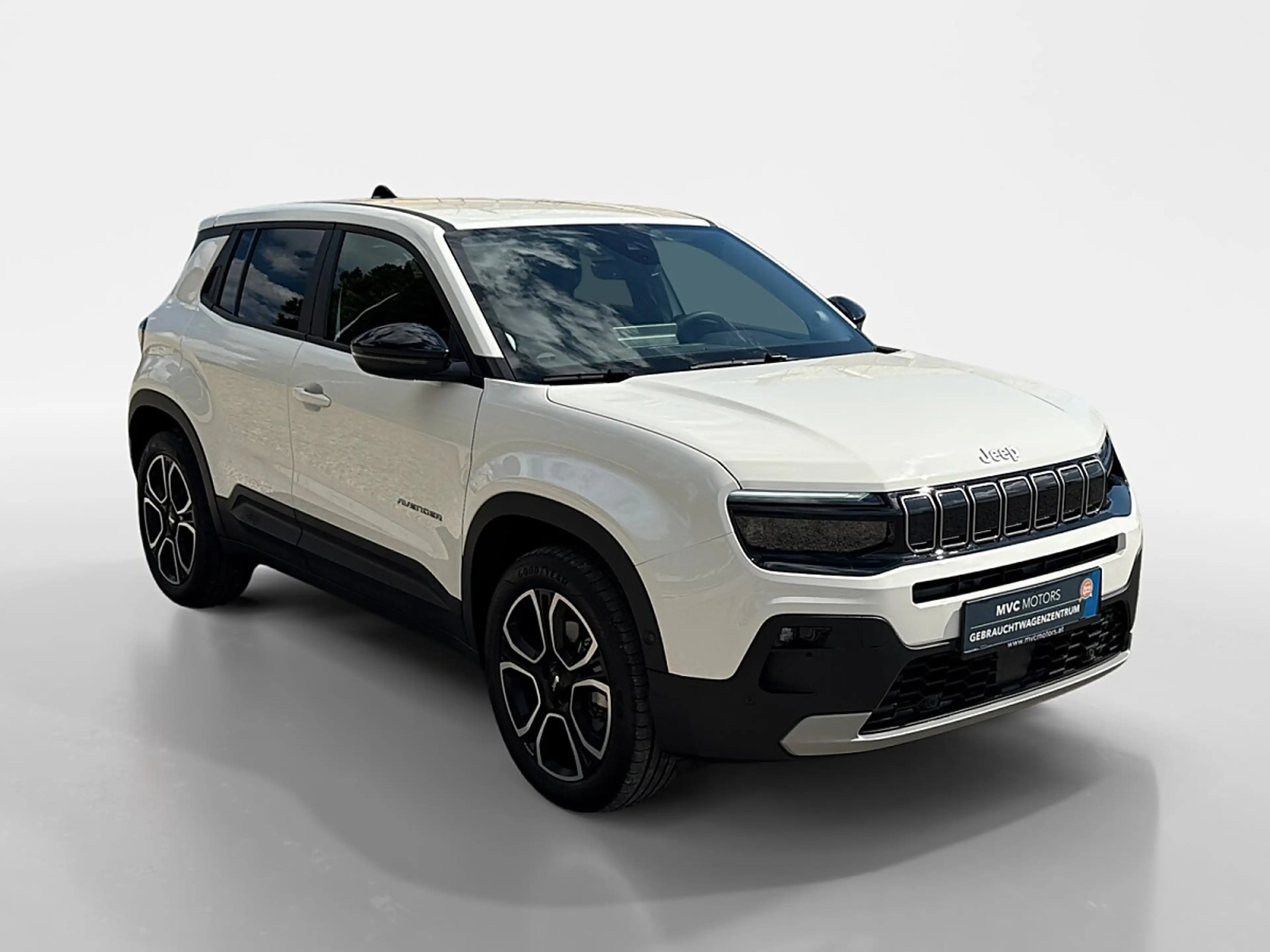 Jeep Avenger 1.2 e-Hybrid Summit e-DCT6 — photo 7