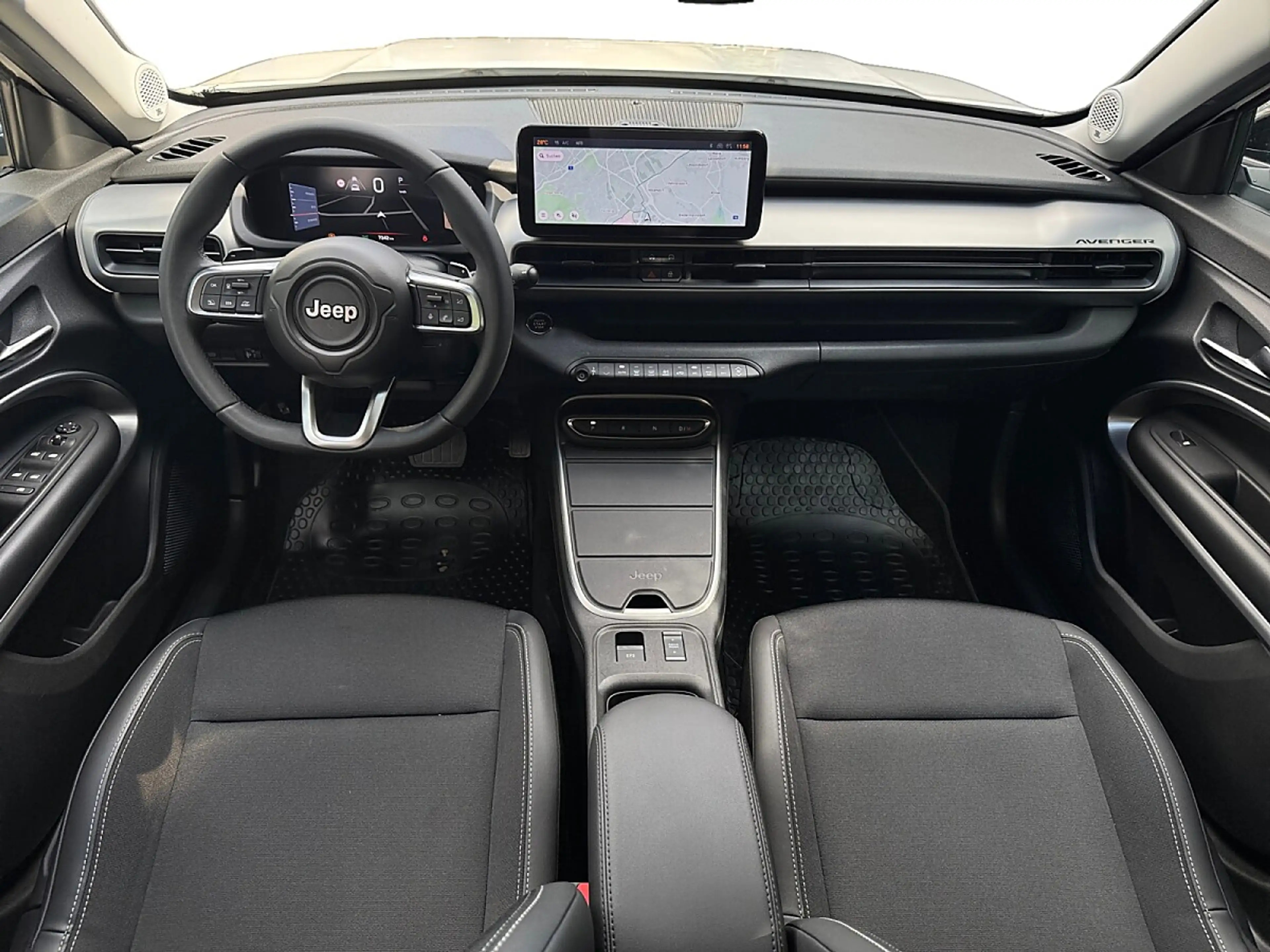 Jeep Avenger 1.2 e-Hybrid Summit e-DCT6 — photo 10