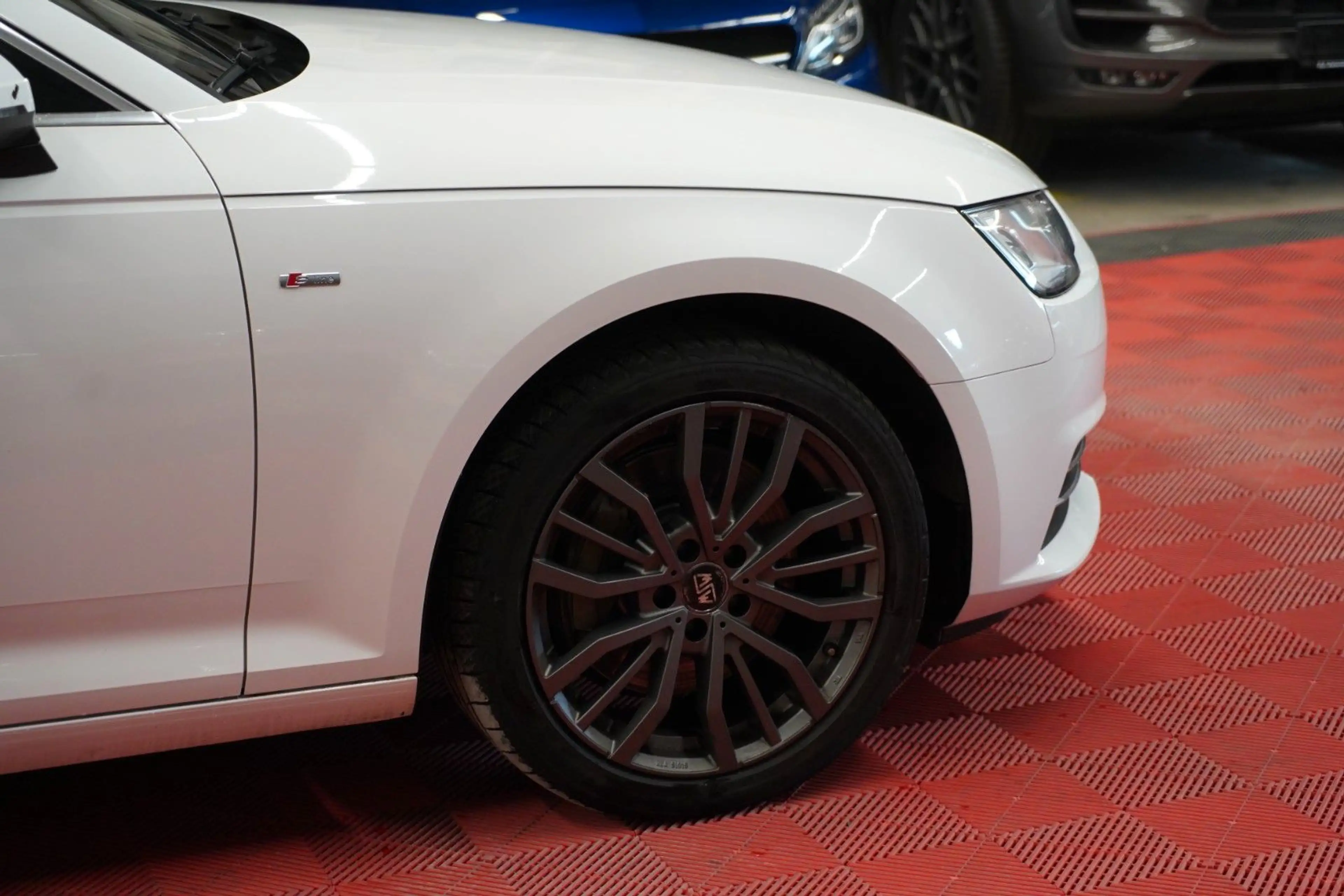 Audi A4 3.0 TDI Aut. Avant Quattro Sport — photo 7