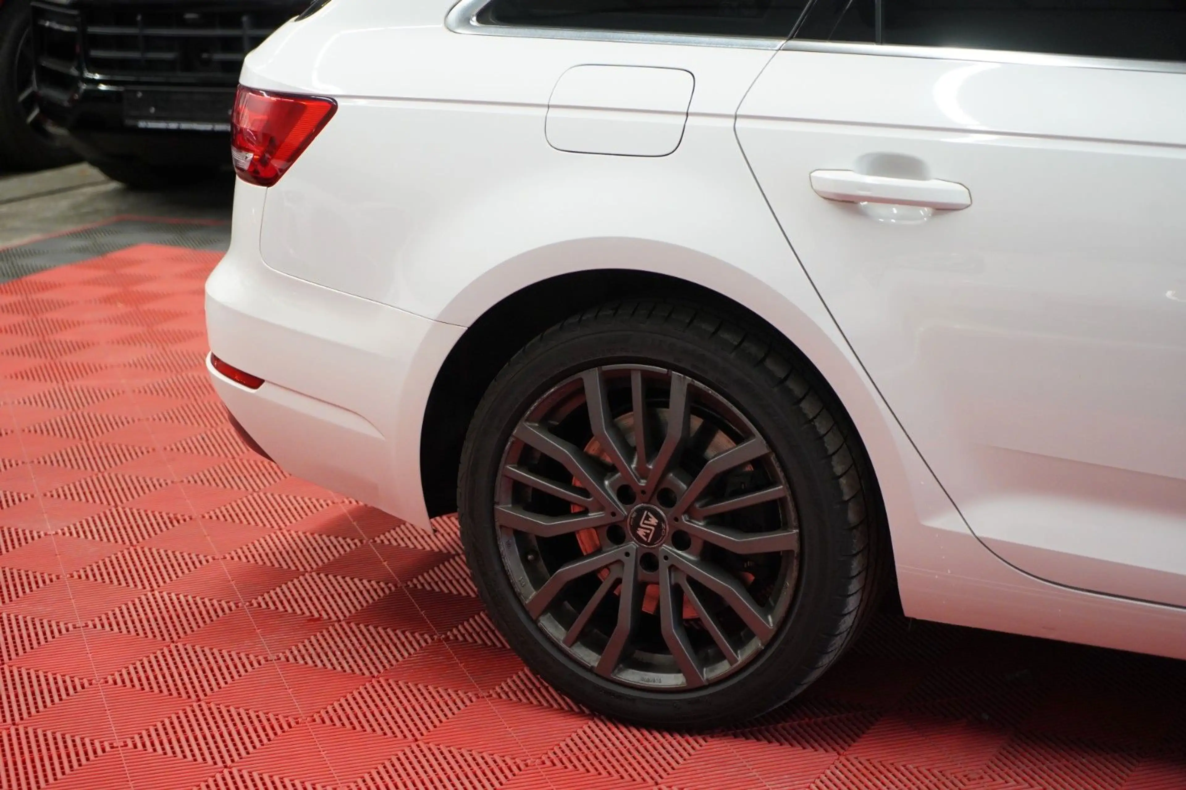 Audi A4 3.0 TDI Aut. Avant Quattro Sport — photo 8