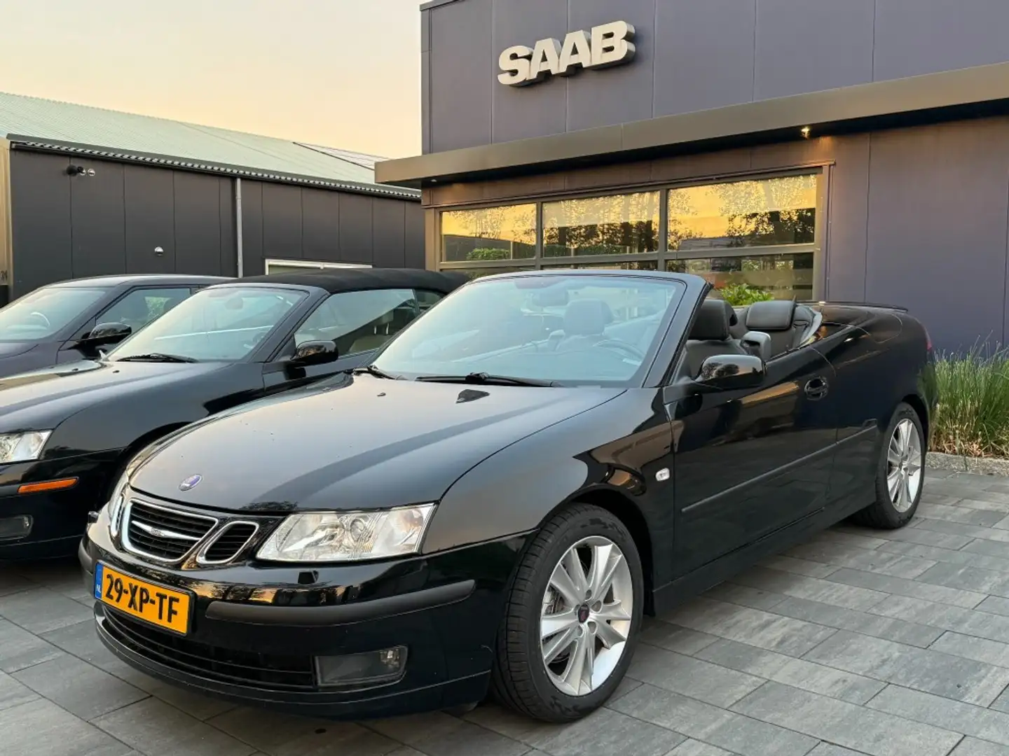 Saab 9-3 Cabriolet 1.8t 195PK Hirsch Anniversary Nieuwe Kap Zwart - 1