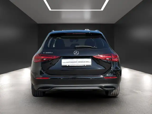 Mercedes-Benz C-Class view 10