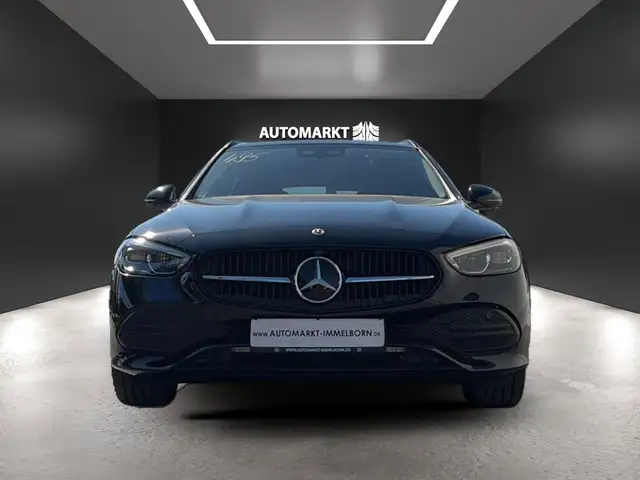 Mercedes-Benz C-Class view 9