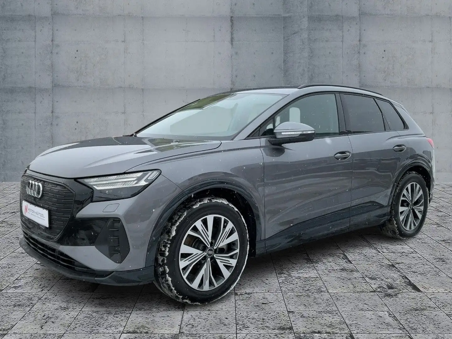 Audi Q4 e-tron 40 ADVANCED MATRIX+NAVI+RFK+ACC+SHZ+19 Grau - 2