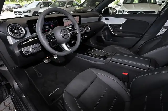 Mercedes-Benz A-Class view 9