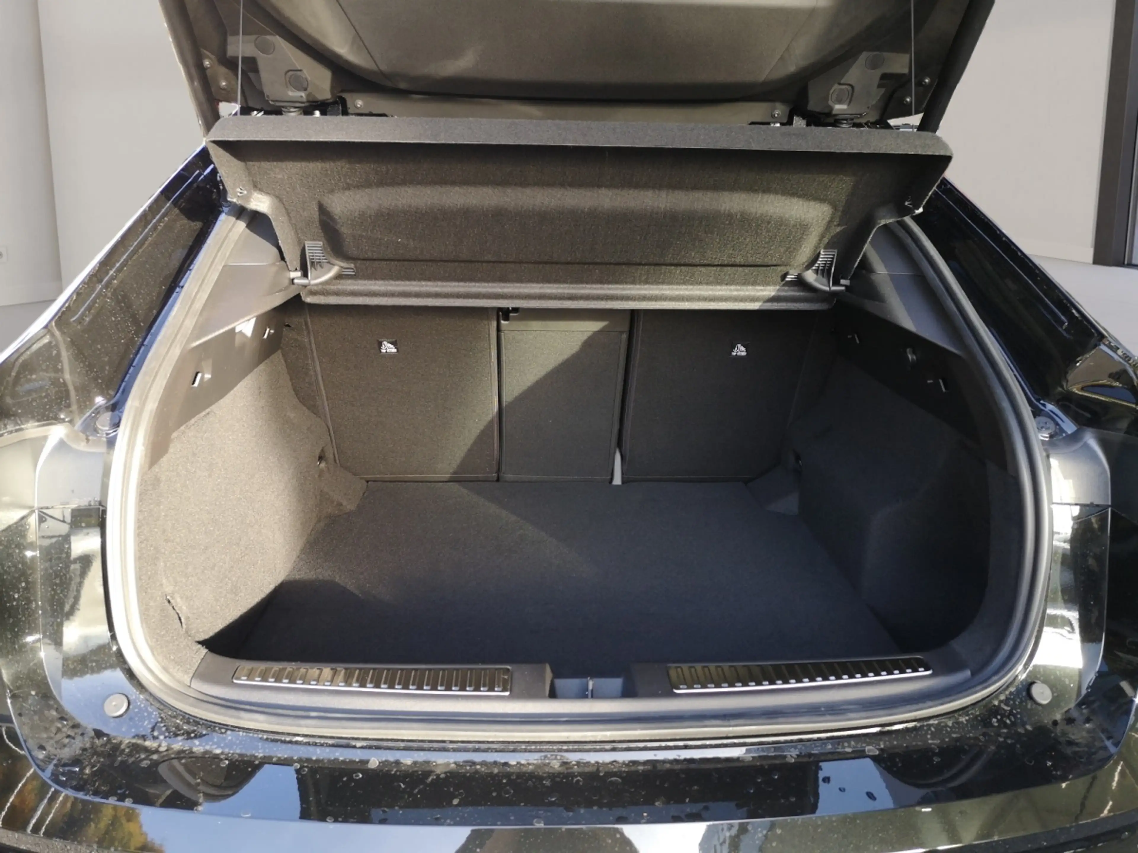 Renault Rafale Esprit Alpine Full Hybrid E-Tech 200 (MY25) — photo 11