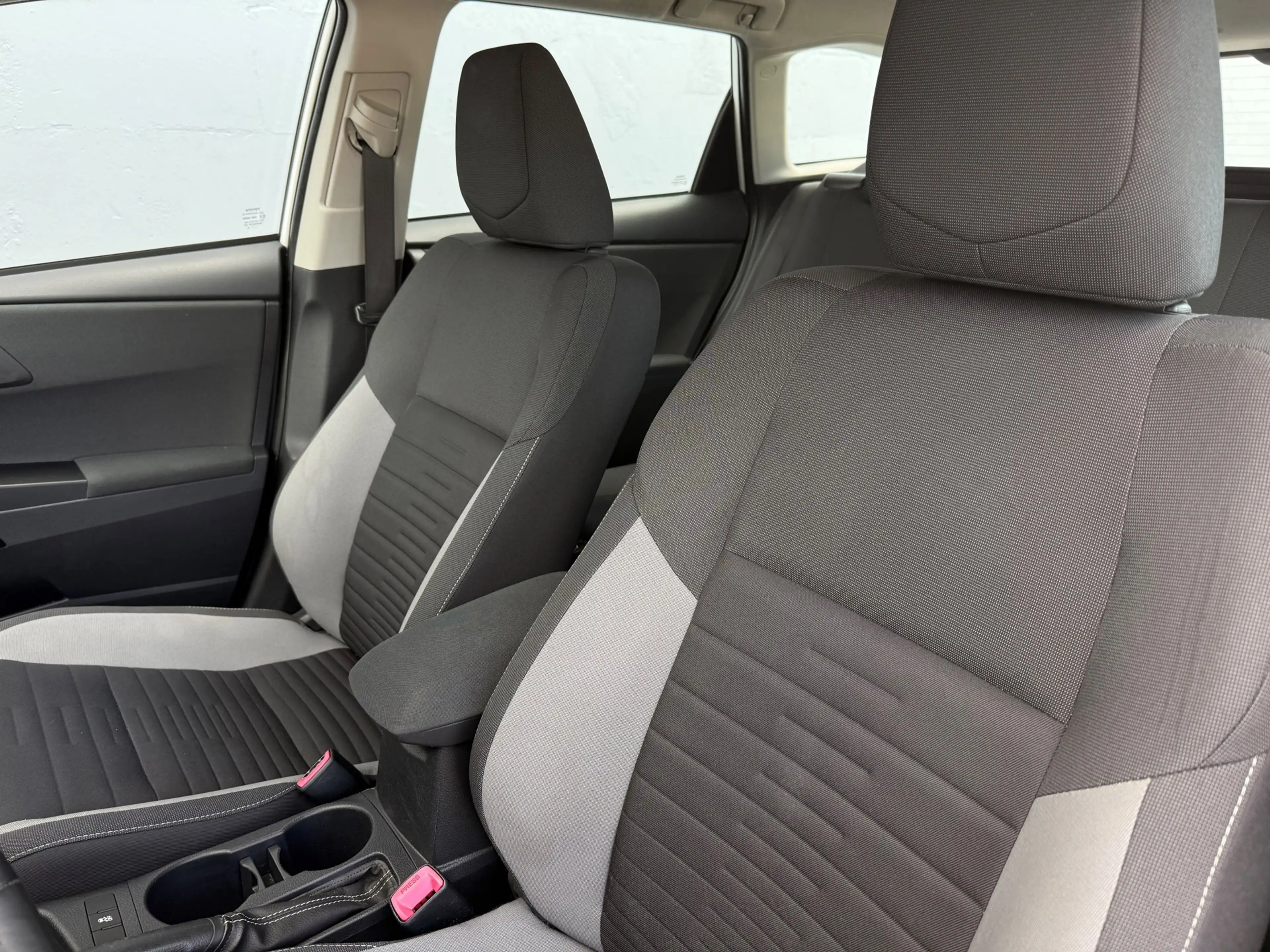 Toyota Auris Touring Sports 1.3 Aspiration - Navigatie - Cruise — photo 8