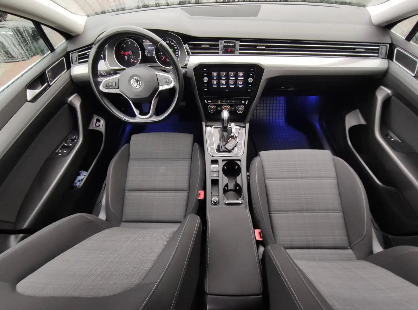Volkswagen Passat Variant Passat Business 2.0 TDI+150Ps+AHZV+Navi+PDC+AppC Nero - 2