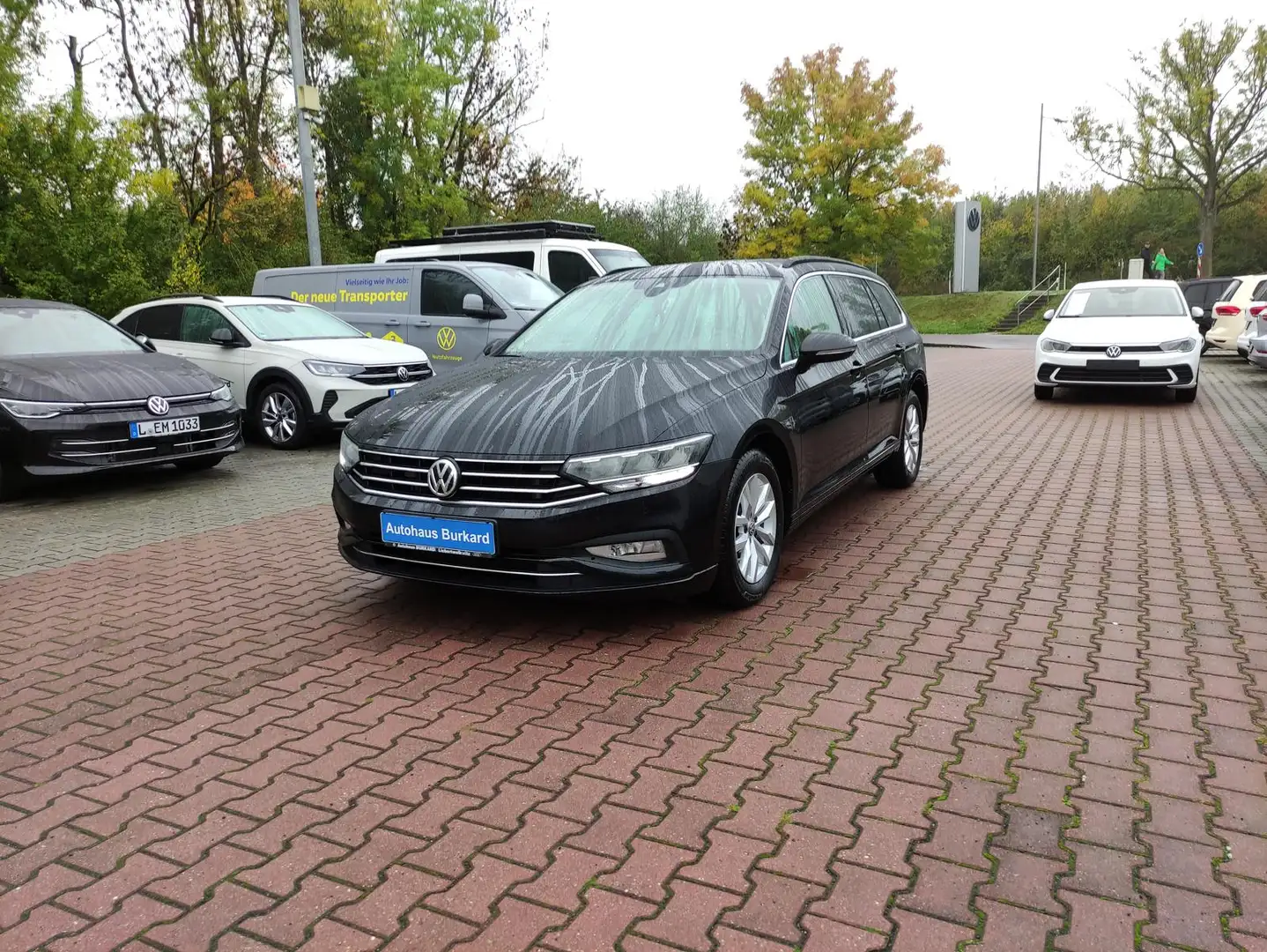 Volkswagen Passat Variant Passat Business 2.0 TDI+150Ps+AHZV+Navi+PDC+AppC Negro - 1
