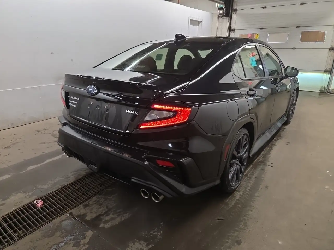 Subaru WRX снимка Subaru WRX