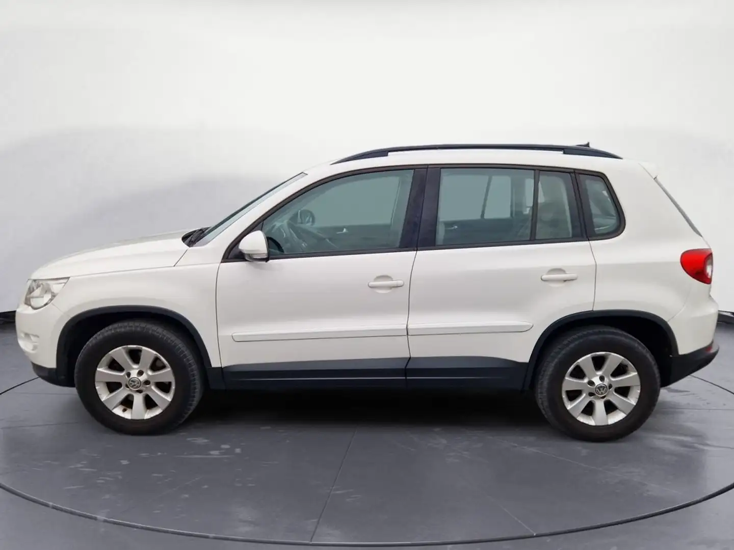 Volkswagen Tiguan track and field 2.0 tdi 4motion 140ch 4x4 re main entretien complet Blanc - 2