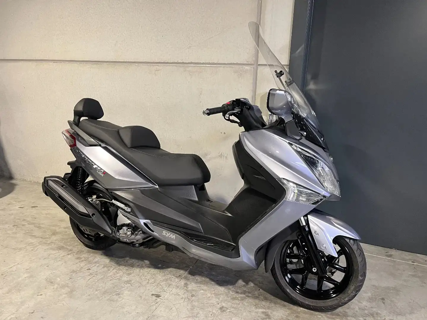 SYM Joymax 300 GTS ABS in prachtstaat - 1