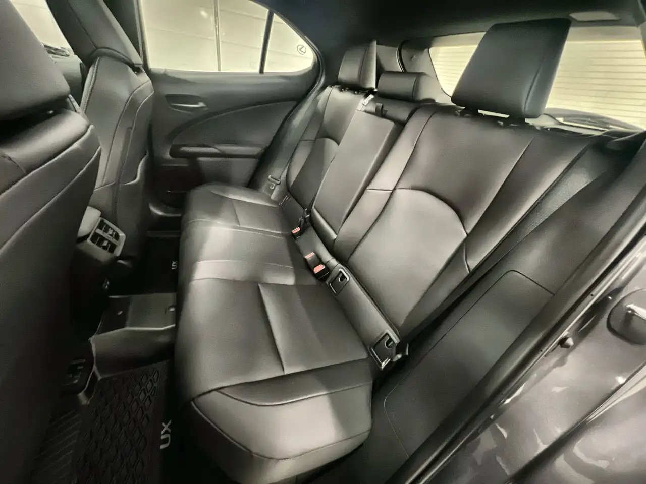 Lexus UX 300h fotografie Lexus UX 300h