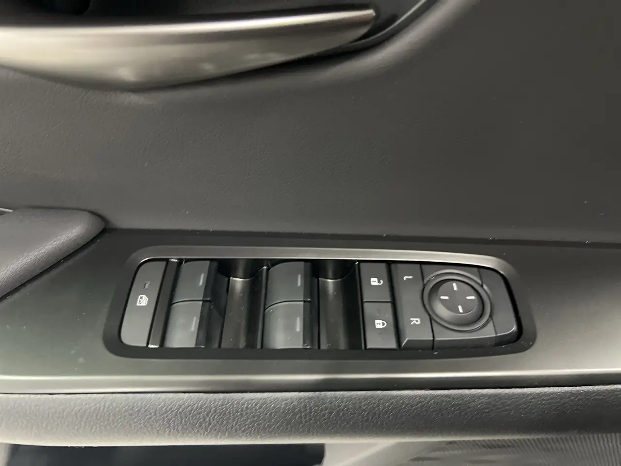 Lexus UX 300h fotografie Lexus UX 300h