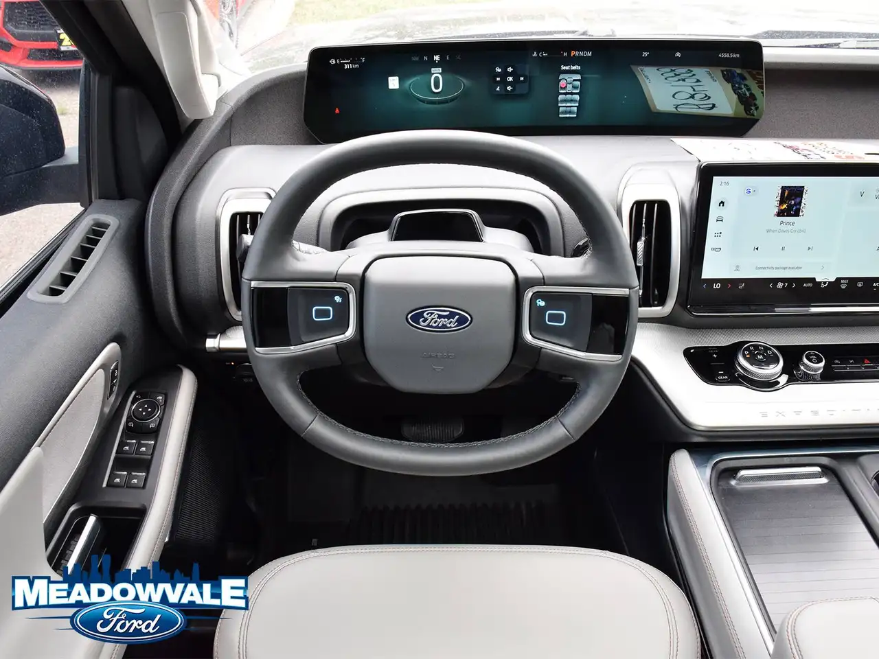 Ford Expedition снимка Ford Expedition