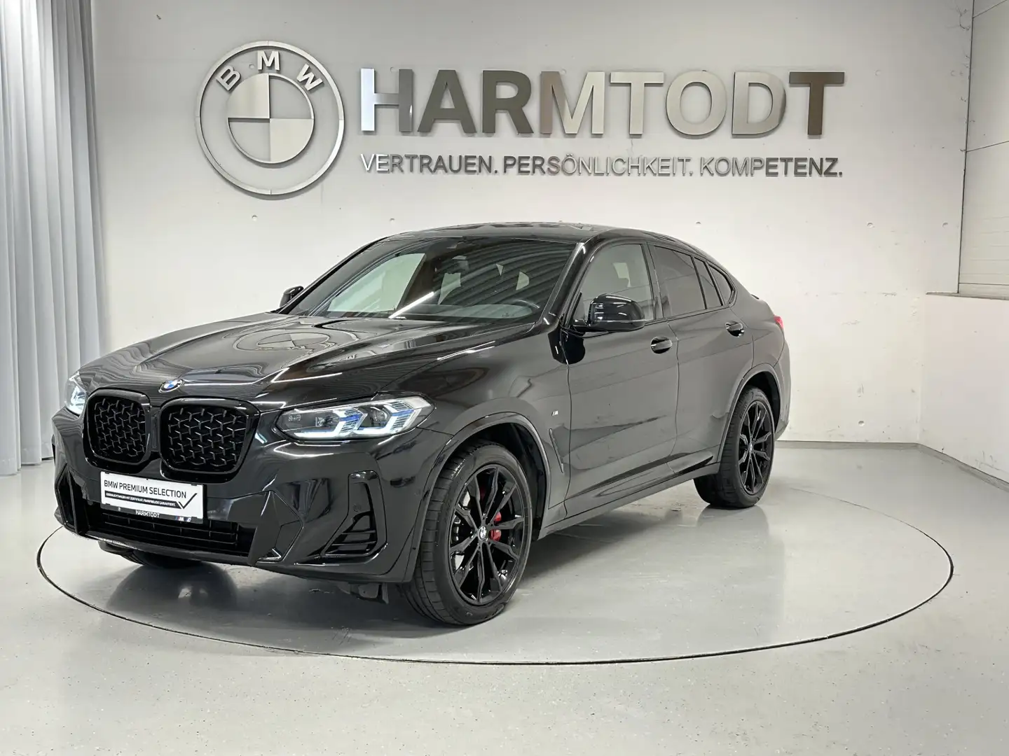 BMW X4 xDrive 30d Schwarz - 2