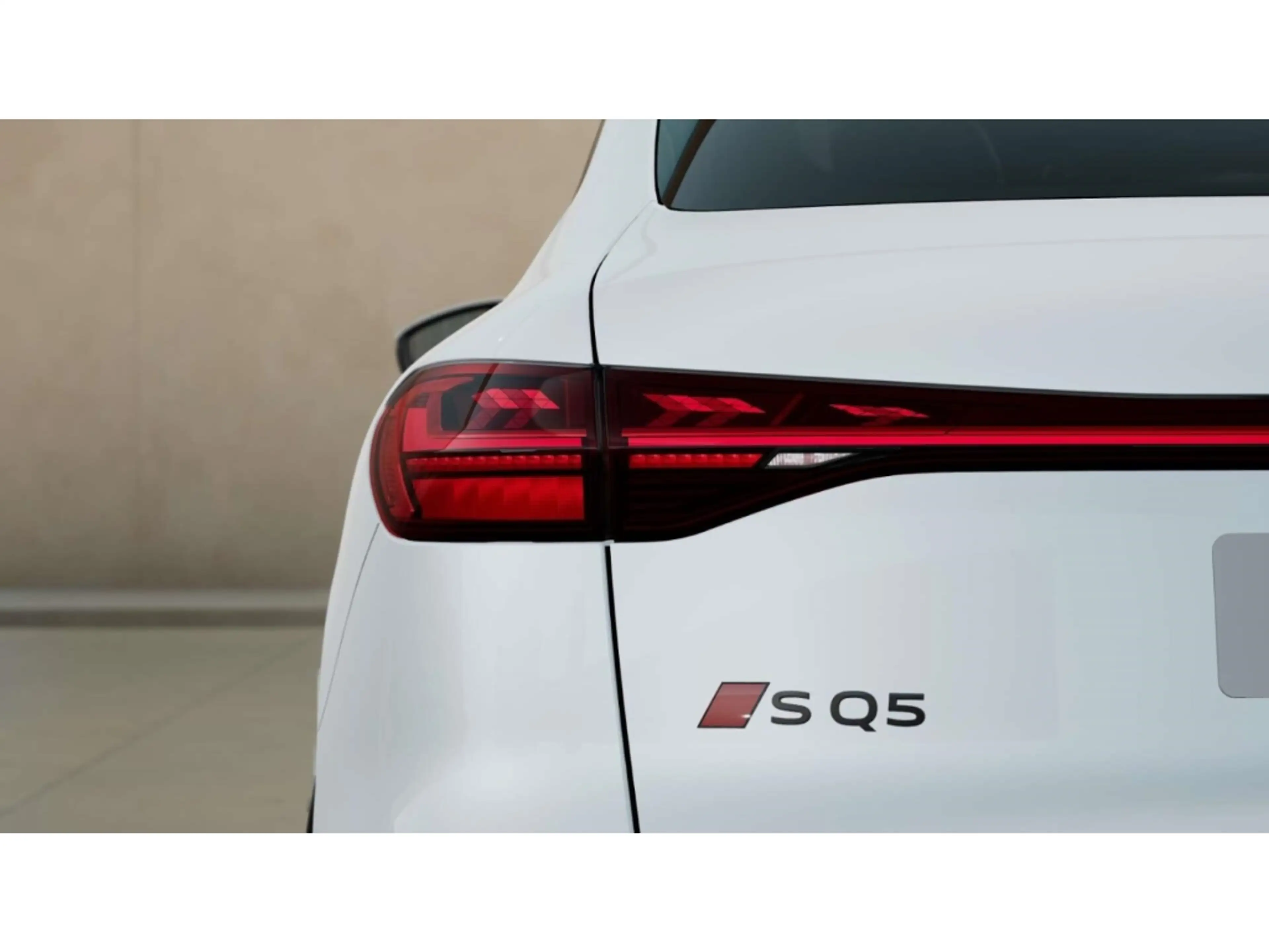 Audi SQ5 Sportback TFSI quattro edition one — photo 12