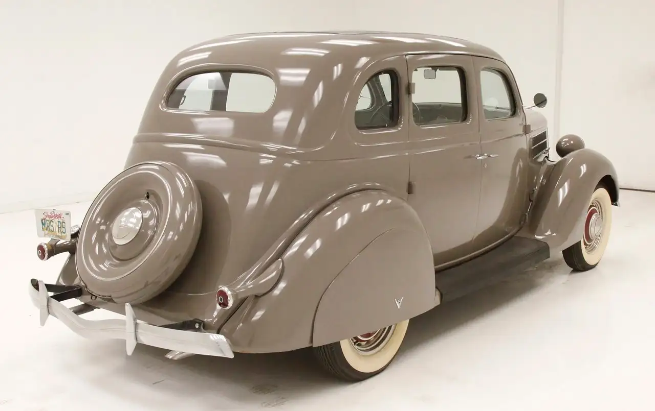 Fordor Sedan, foto 4