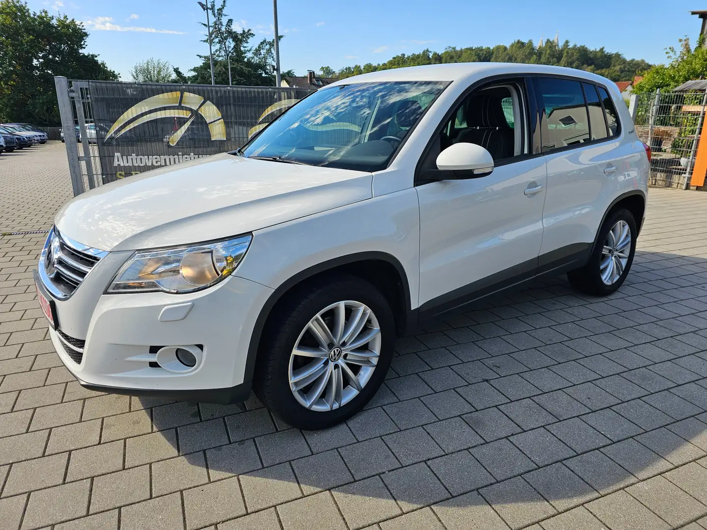 Volkswagen Tiguan Freestyle BMT / TÜV 07/26 Blanc - 1