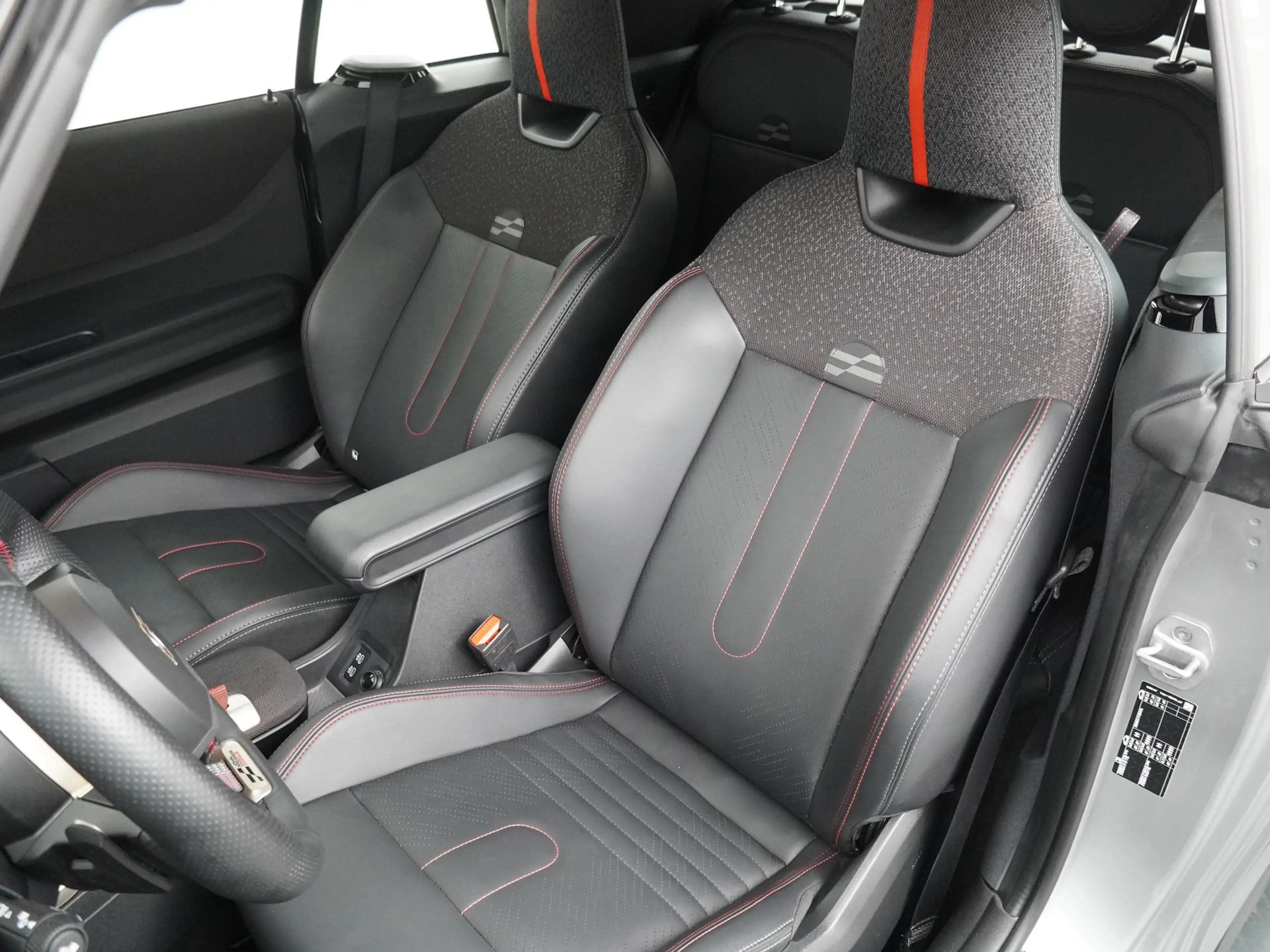 MINI John Cooper Works Cabrio JCW Pakket-XL | Harman Kardon | Elektrische stoele — photo 5