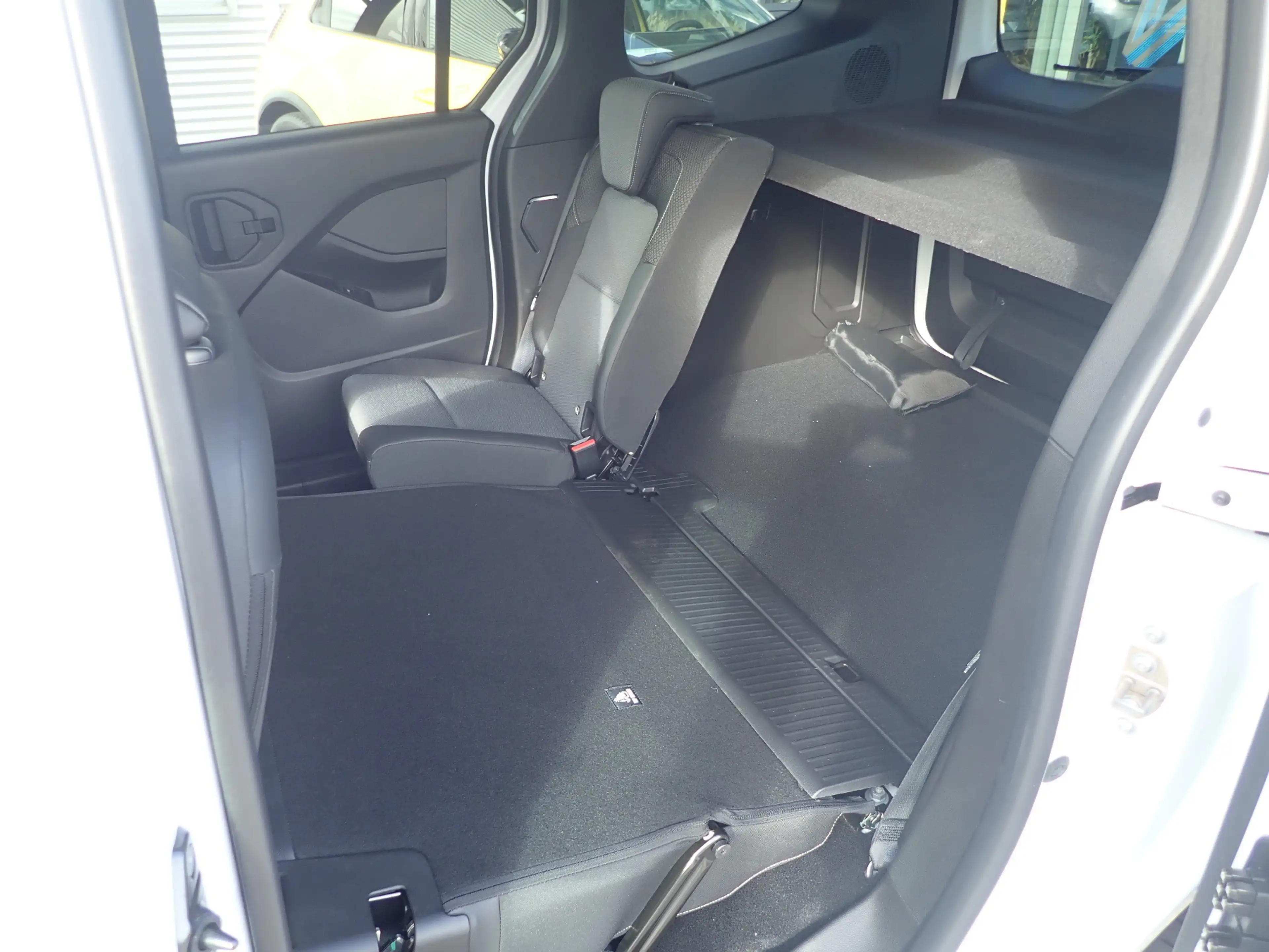 Renault Kangoo PKW Techno TCe 130 (L1) — photo 8